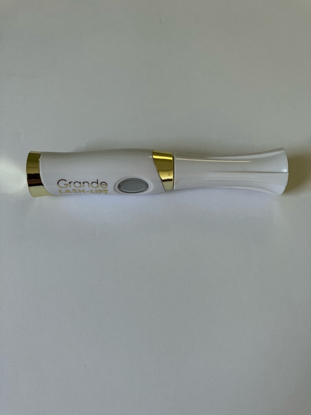 Grane Heated Lash Curler - White & Gold Trim